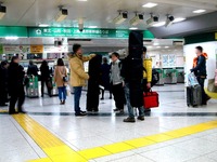 20140221_JR東京駅_新幹線改札口_スノーボード_1925_DSC05971