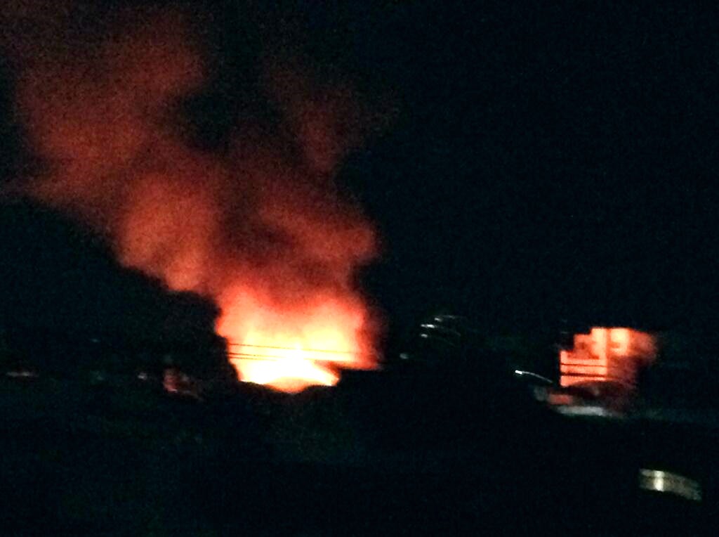 事件事故14 船橋市立宮本小学校西側付近で民家火災 4 ビビット 14