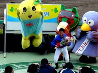 20140505_船橋競馬場_かしわ記念_ふなっしー_1712_DSC01211