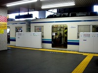 20140614_東武野田線_船橋駅_ホームドア_ホーム柵_1511_DSC06556