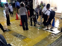 20140911_東京都_JR新小岩井駅_浸水_340