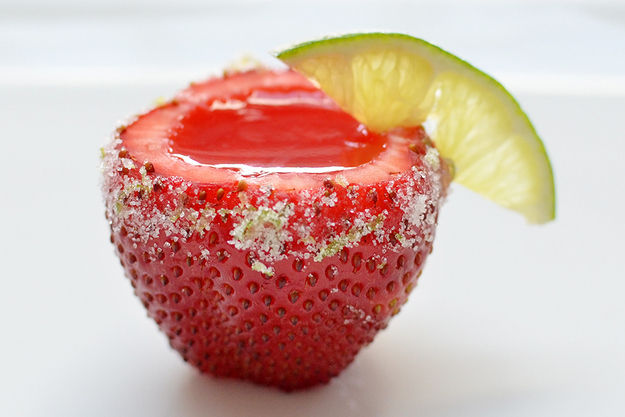 strawberry-jello-shot