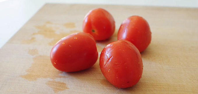 2014-03-27-hasselback-tomato-1-680x324