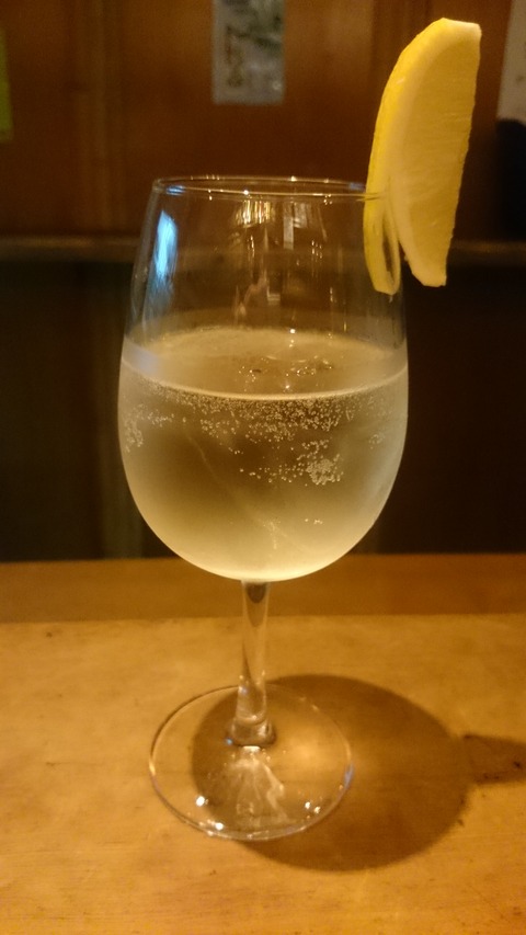 【カクテル】スプリッツァー