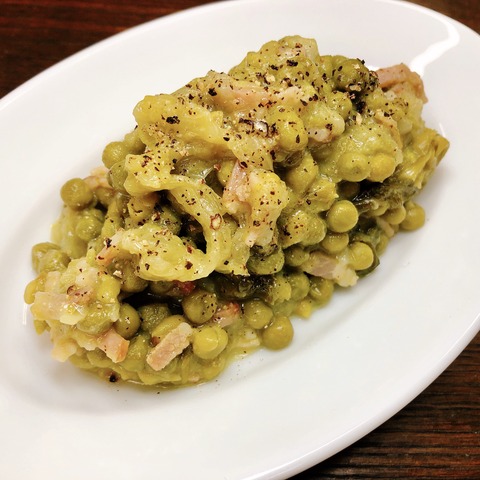 グリーンピースとレタスのクリーム煮