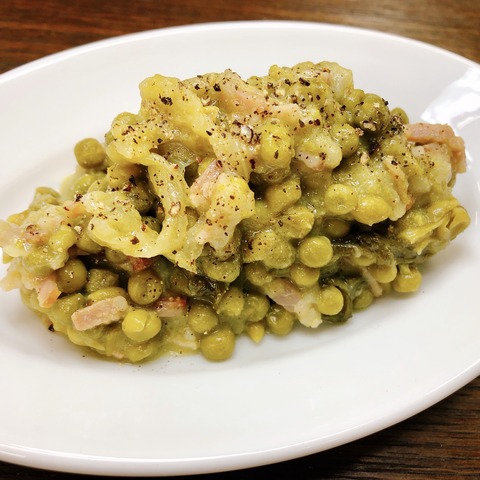 グリーンピースとレタスのクリーム煮