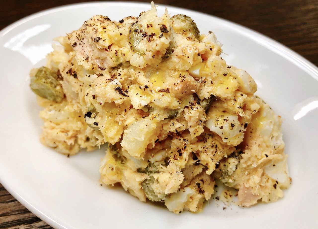 ポテサラ始めました 御茶ノ水 神田 淡路町 小川町 ワイン コーヒー ランチ カレー １人 安い ゆっくり Vivo Daily Stand 淡路町店