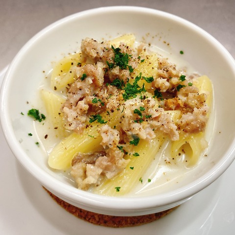 715C3F44-82DA-4A1D-BBC4-7D69F6D24901