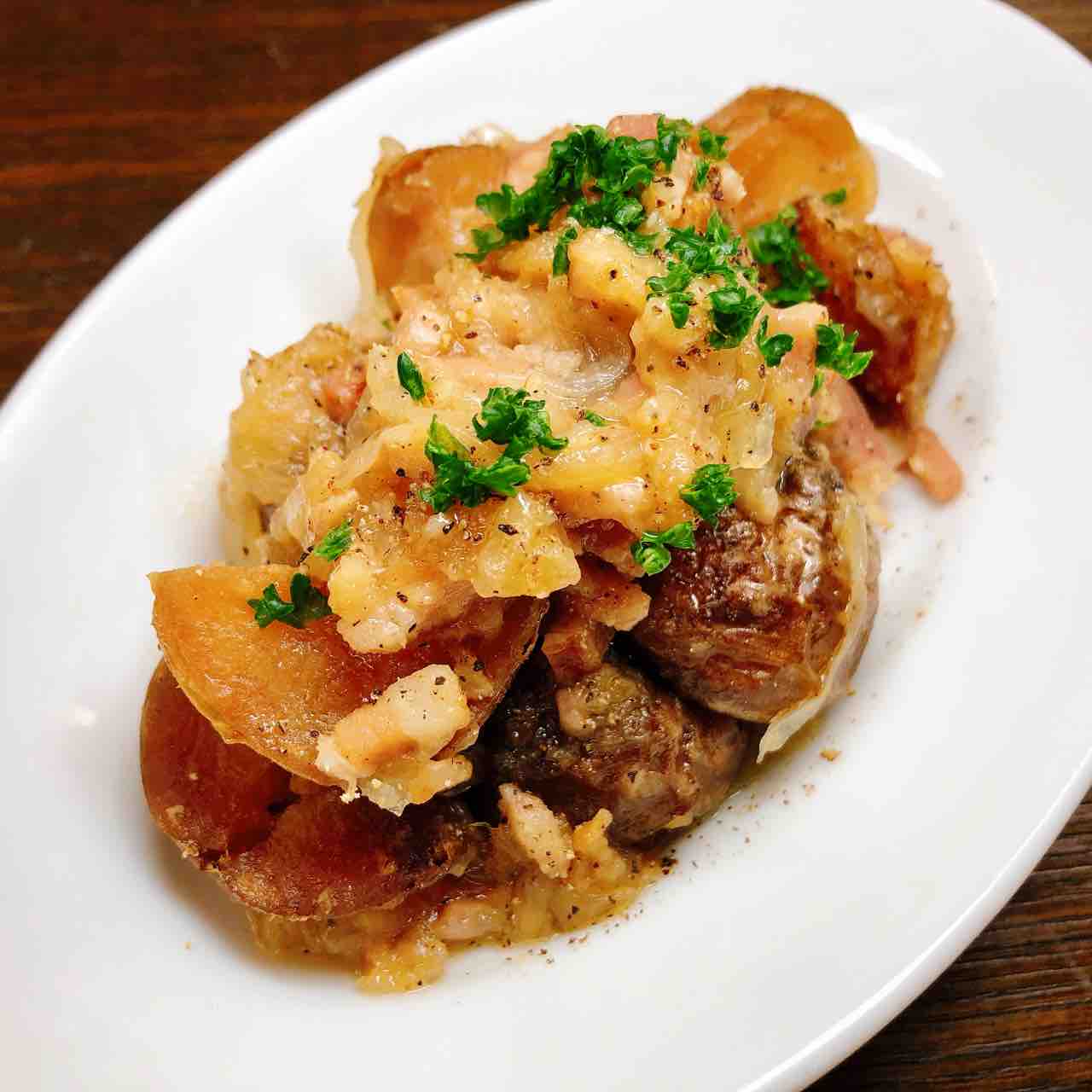 ときわ台 ワイン バル 新じゃがいものリヨネーズ ツナとほうれん草のキッシュ Vivo Daily Stand ときわ台店