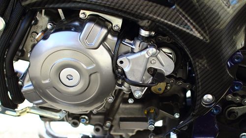 フロントスプロケットカバー装着 : vmichiとGladius400