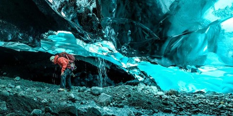 mendenhall-ice-caves-9