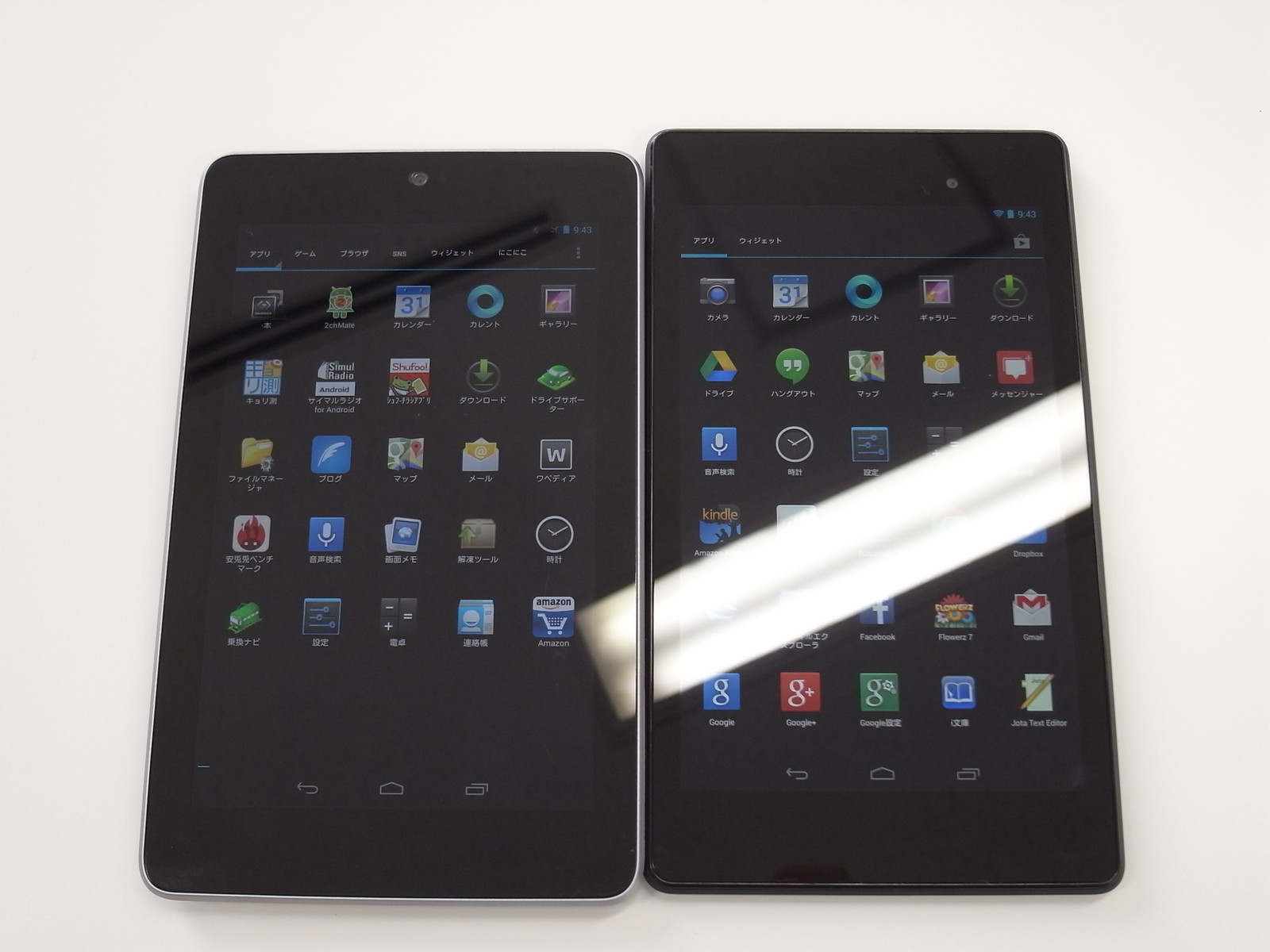 Google Nexus7 12 とnexus7 13 の外観を比べてみた Mobiledatabank