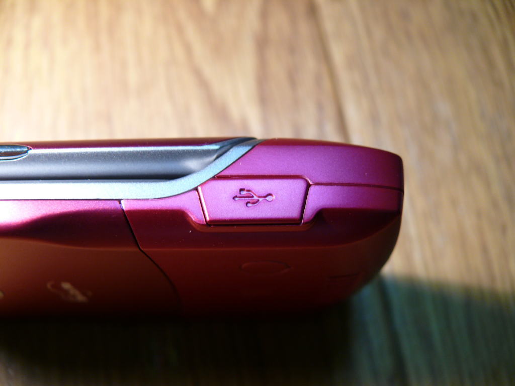 M702iSモック : MOBILEDATABANK