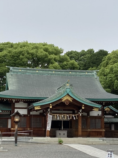 EE6E1CA2-2CA3-400C-83A3-5053D5F4C96B