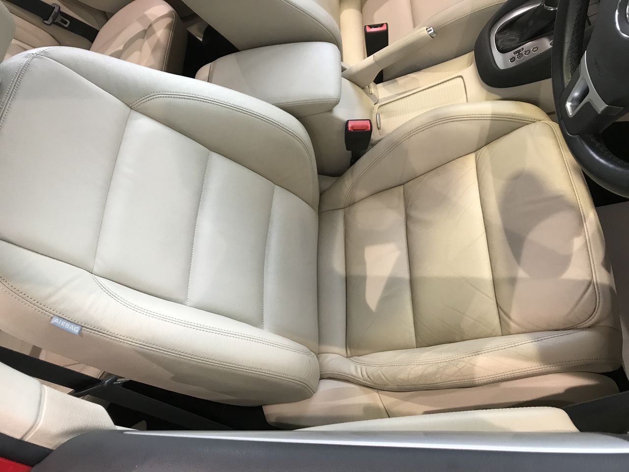 ベージュレザーシート Volkswagen和光 Einen Schonen 良い一日を