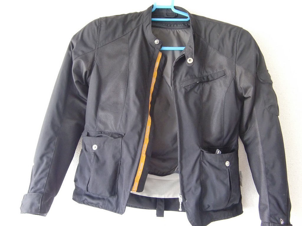 夏のバイクの必需品 メッシュジャケットってどんなもん ボルティーといっしょ 夏のバイクの必需品 メッシュジャケットってどんなもん ボルティーといっしょ