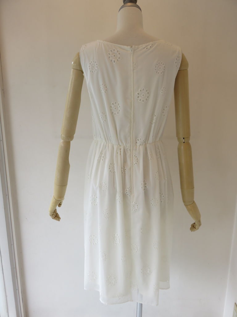 ストラ オーガンジーレース刺繍ワンピ Voyage 北上尾