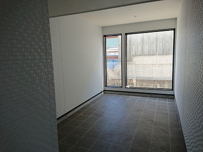 DSCPDC_0001_BURST20200811153413242_COVER