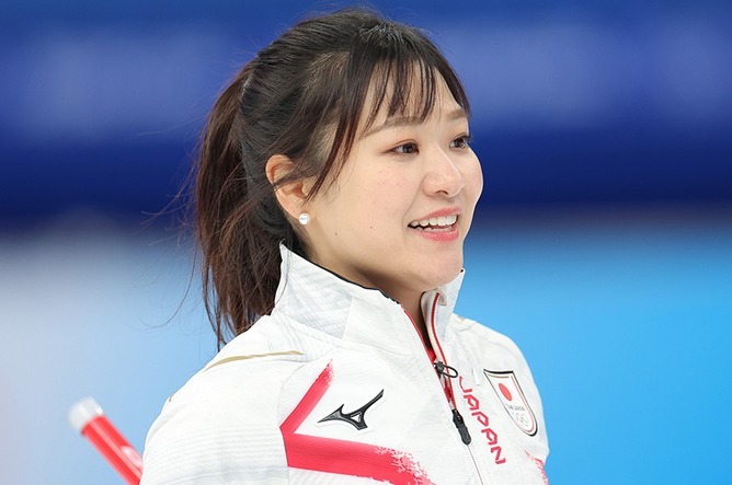 【画像】カーリングの吉田知那美さん、ビールを飲む姿が理想の彼女すぎると話題に