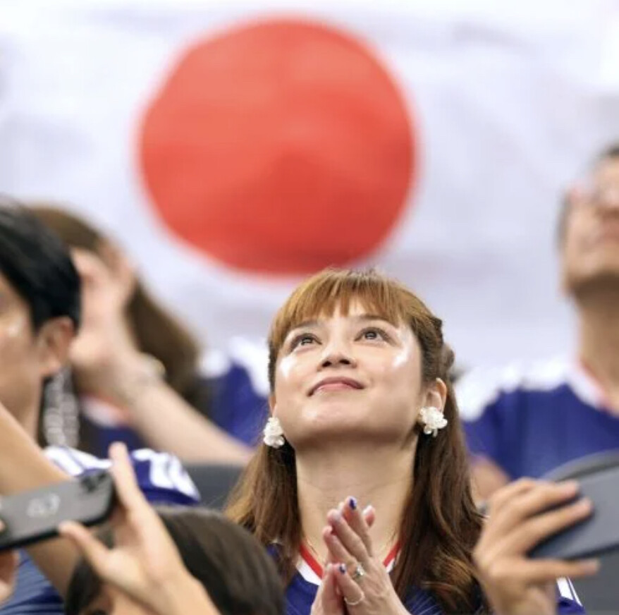 【謎】日本代表の嫁や彼女達が「私も一緒に戦ってるんですけど？」みたいな雰囲気だしてるのムカつく