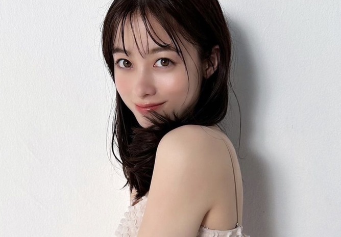 【画像】橋本環奈さん（25）、仕事終わりのビールを飲みご満悦