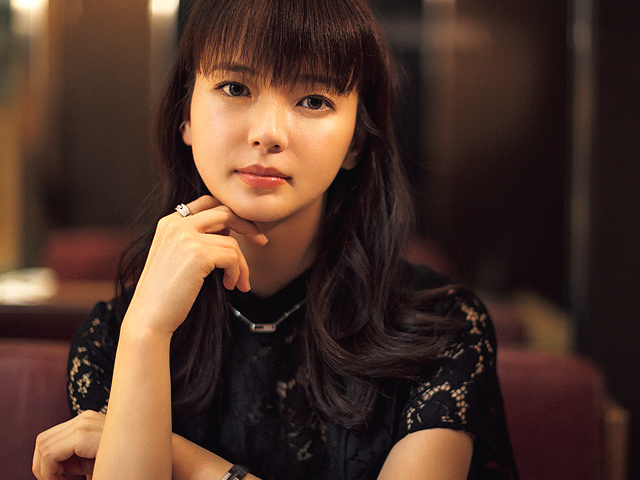 【画像】多部未華子さん(37)、若い頃となんだか顔が違うと指摘される・・・