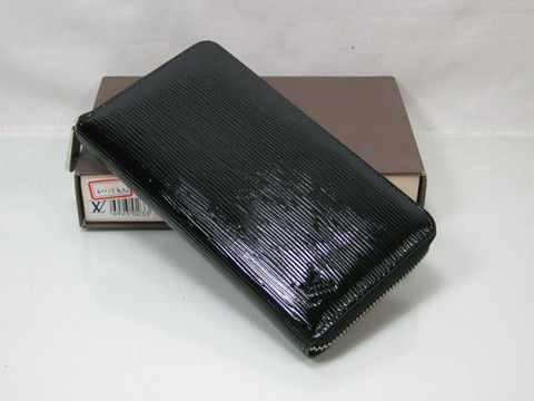 M60017WHL--(1)