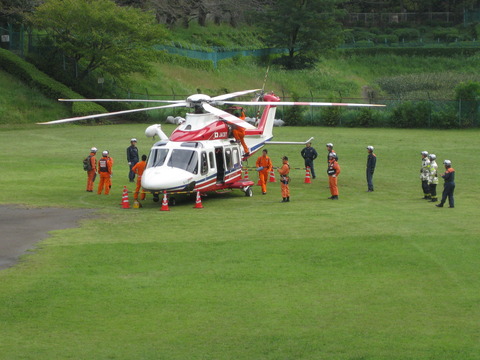 ヘリコプター離着陸訓練 (5)