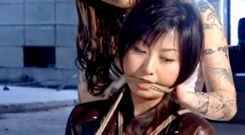 麻縄緊縛SM拘束される女のエロ画像aokirei23