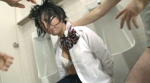 SM水責め調教/溺死寸前水責め拷問される女のエロAV画像abeno91