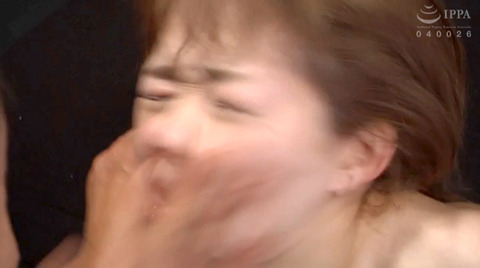 ビンタされる女 ビンタされる表情がエロい女のAV画像 maririka73