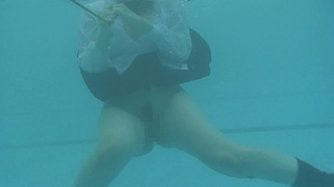 水責め 虐めAV プールで 溺れさせて 嬲りいじめ  SM画像 AV画像 M女ちか SM調教 