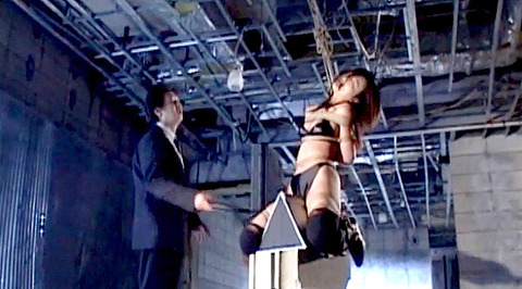麻縄緊縛SM拘束される女のエロ画像aokirei24