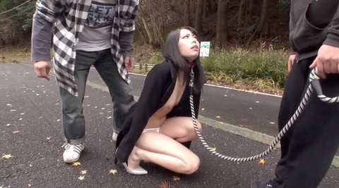 川菜美鈴 全裸野外放置される女のAVエロ画像 04