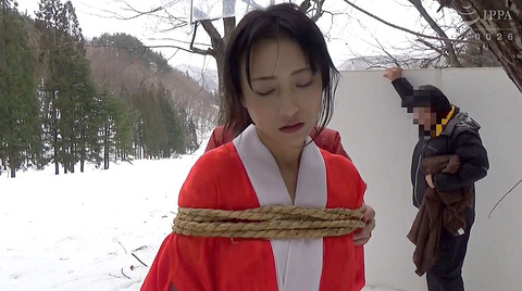 神納花 極寒 雪中SM調教 寒さ責めされる女88