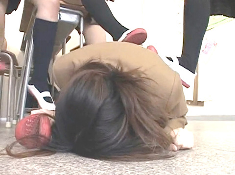 同性集団いじめ・虐めリンチされる女・残酷イジメzb01_06