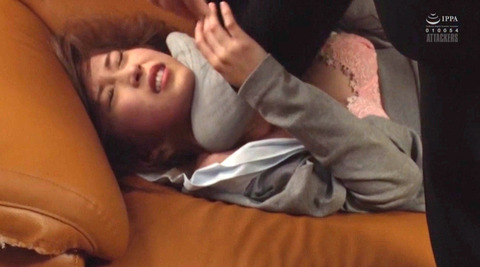 ビンタされて服従するM女の画像 河北麻衣06