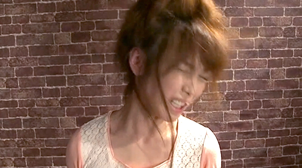 正座緊縛ビンタ 