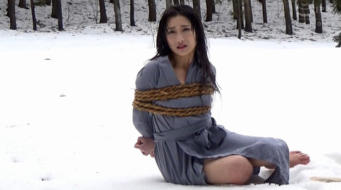 神納花 極寒 雪中SM調教 寒さ責めされる女90