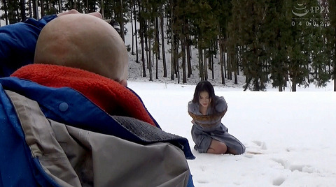 神納花 極寒 雪中SM調教 寒さ責めされる女92