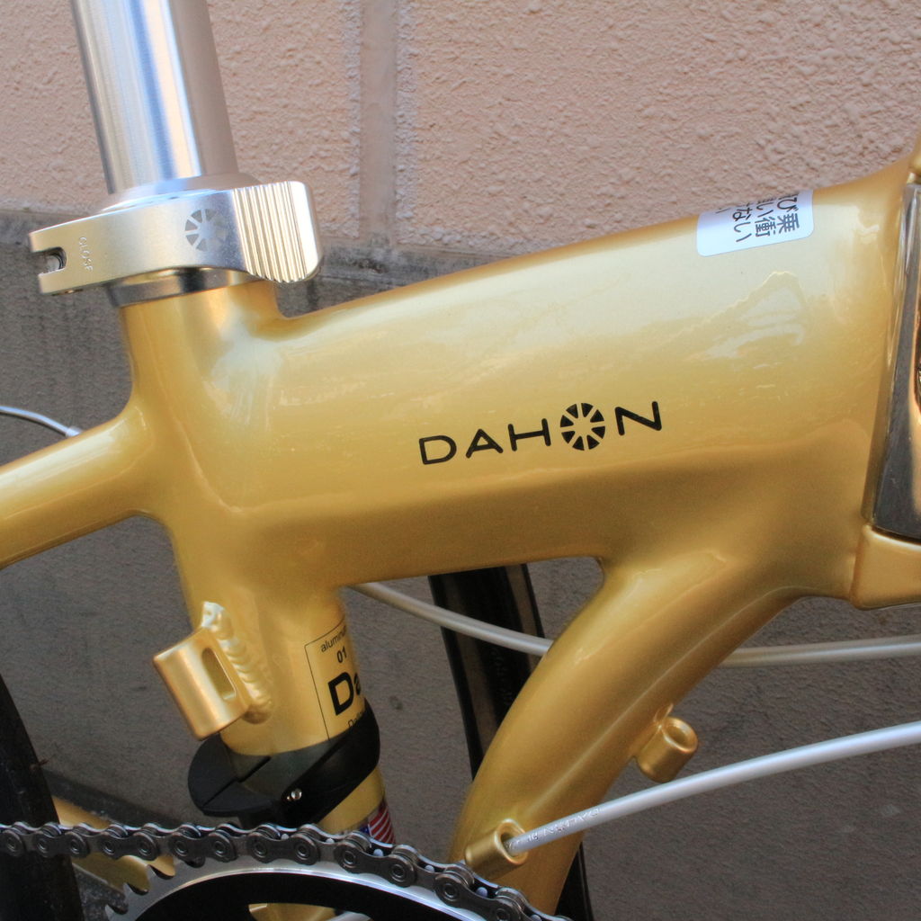 DAHON（ダホン）［Mu SLX］のプレミアムゴールドがやっと入荷しました