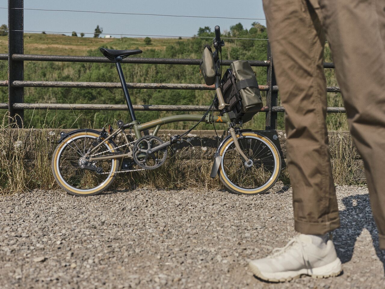ブロンプトンの限定モデル「Brompton x Bear Grylls」が発表されました 