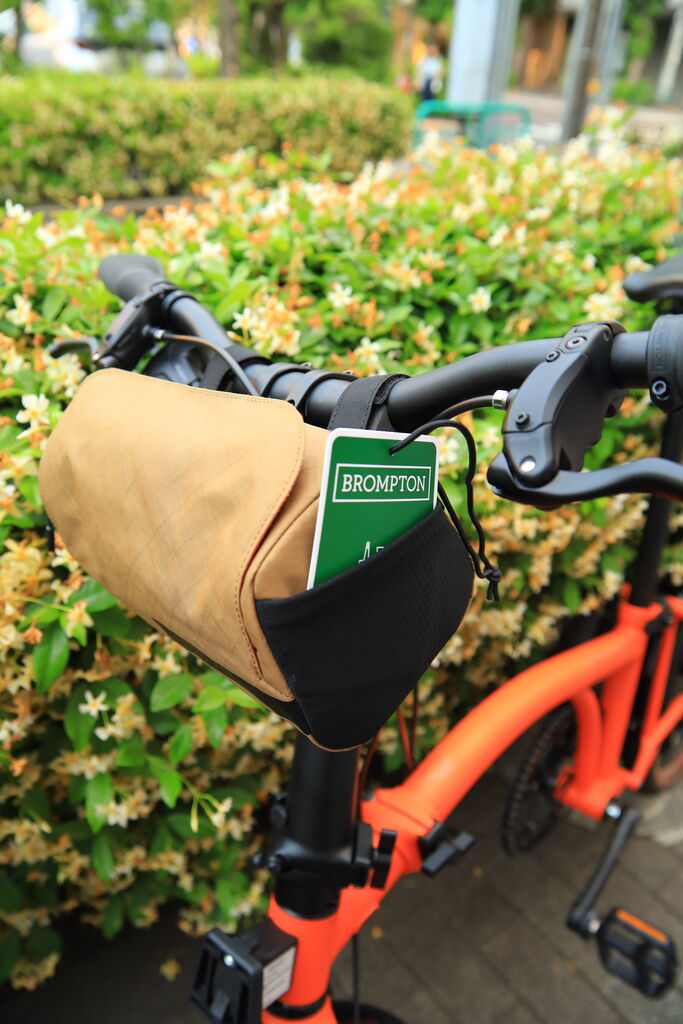 ブロンプトン純正のフロントバッグ「Bar Bag」が入荷しました