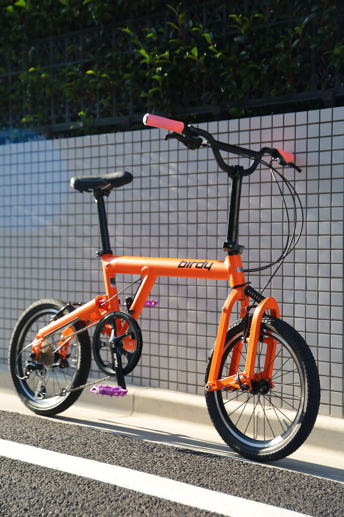 カスタムしたBIRDY CLASSICマットオレンジの全体側面