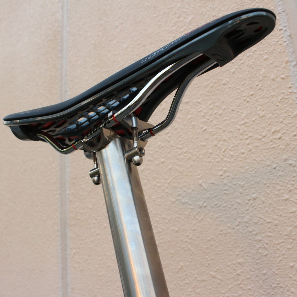 □KCNC Anti-Slip Lightweight Seatpost for Brompton 31.8×560mm