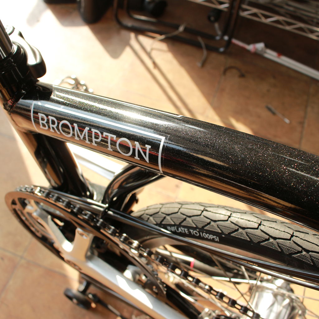 BROMPTON - 2017 ブロンプトンスターダストブラックM6L 限定品 希少ツヤ有りラメ入 Black Edition Brompton 在庫あります : wadacycle news