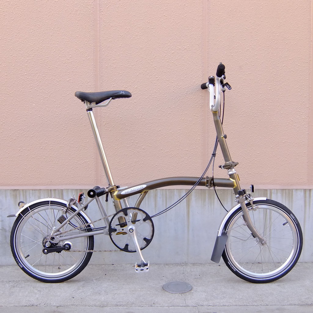 ブロンプトンチタンモデル緊急入荷しました : wadacycleのBlog