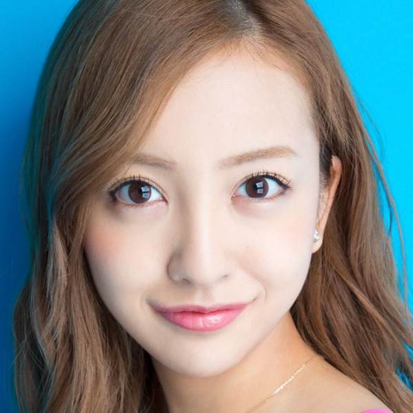 991-tomomi-000_1200x