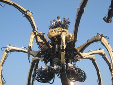 巨大クモ「ラ・マシン」1