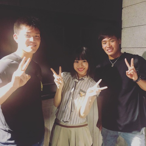D-3n3ArUwAArSX8
